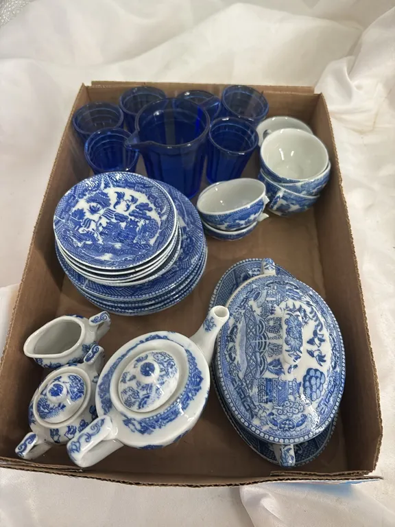 BLUE MINI DISHES-TEA SET-BLUE GLASS AND PITCHER SET
