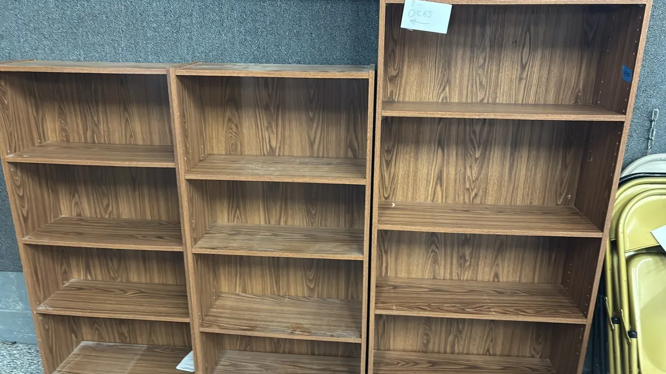 2 SHEVES 24”x48”-1 SHELF 29”x68”