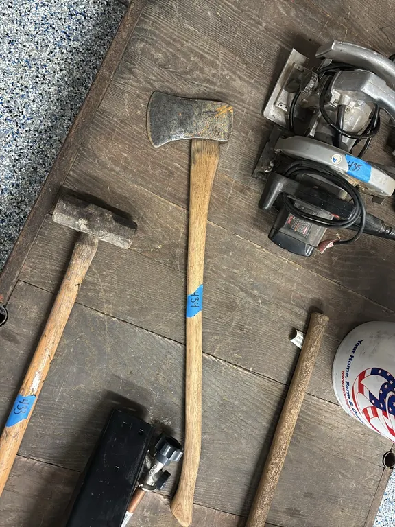 AXE