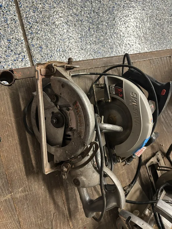 2 SKIL SAWS