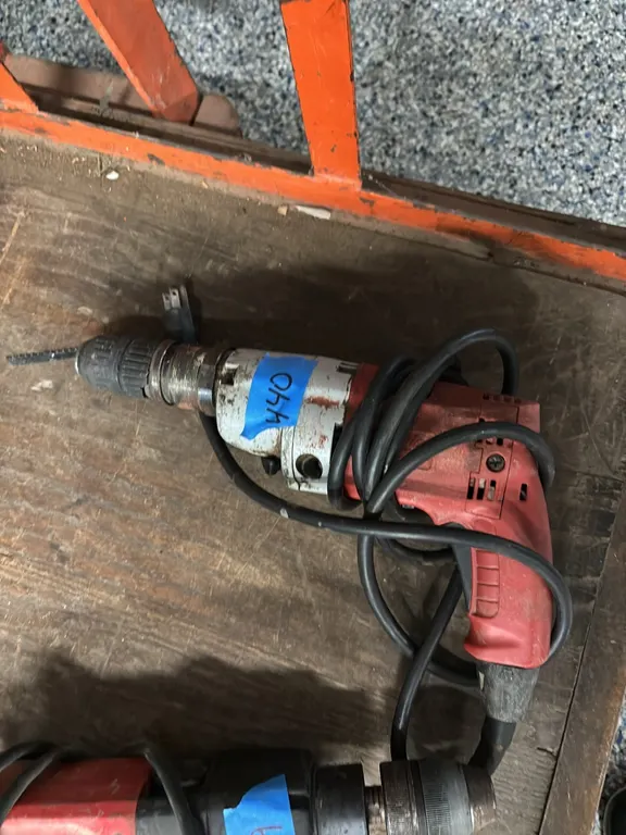 MILWAUKEE CORDED MAGNUM HAMMER DRILL