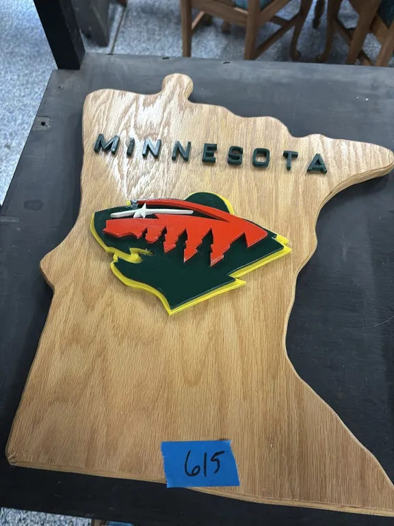 WOODEN MN WILD WALL DECOR