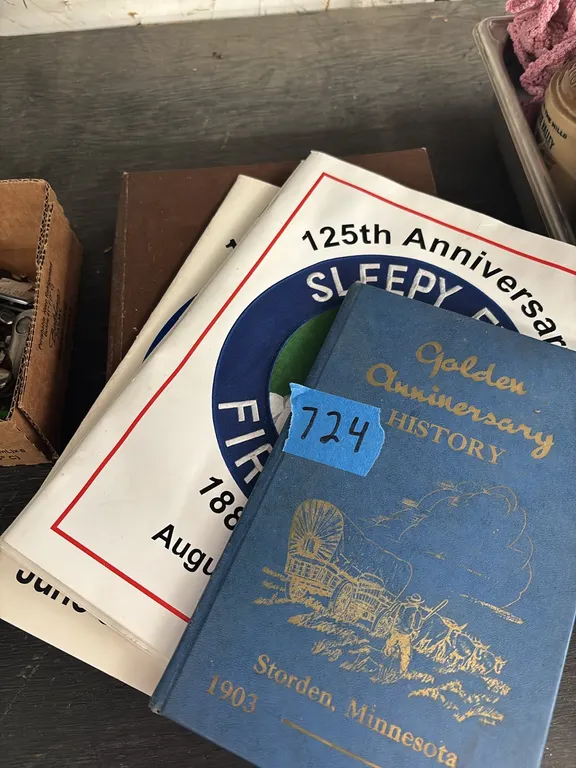HISTORICAL BOOKS SLEEPY EYE-STORDEN-COTTENWOOD COUNTY, LAP TABLE