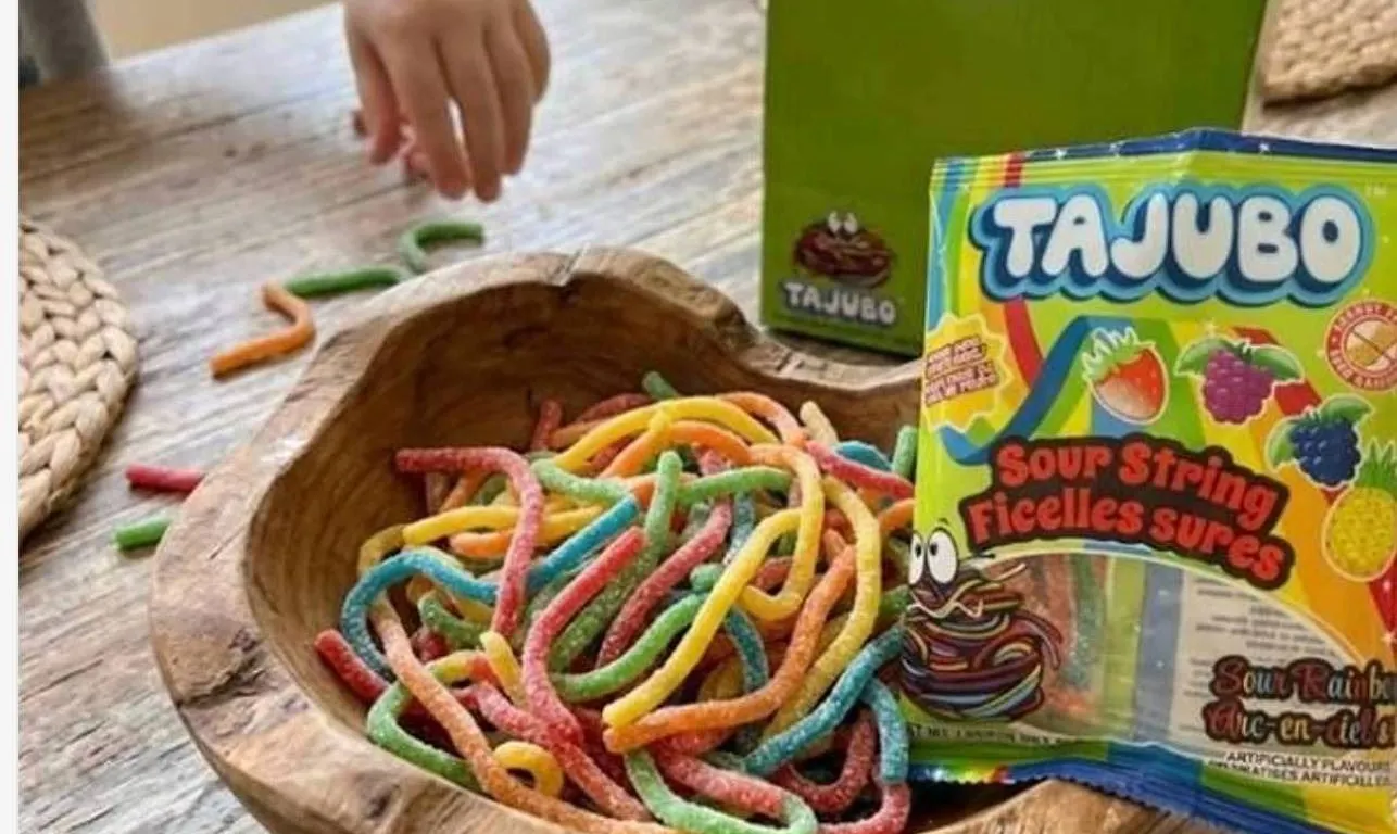 TAJUBO Sour Rainbow String 12 Packs x 80g