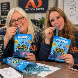 Tajubo Sour Blue Raspberry String Candy 80g