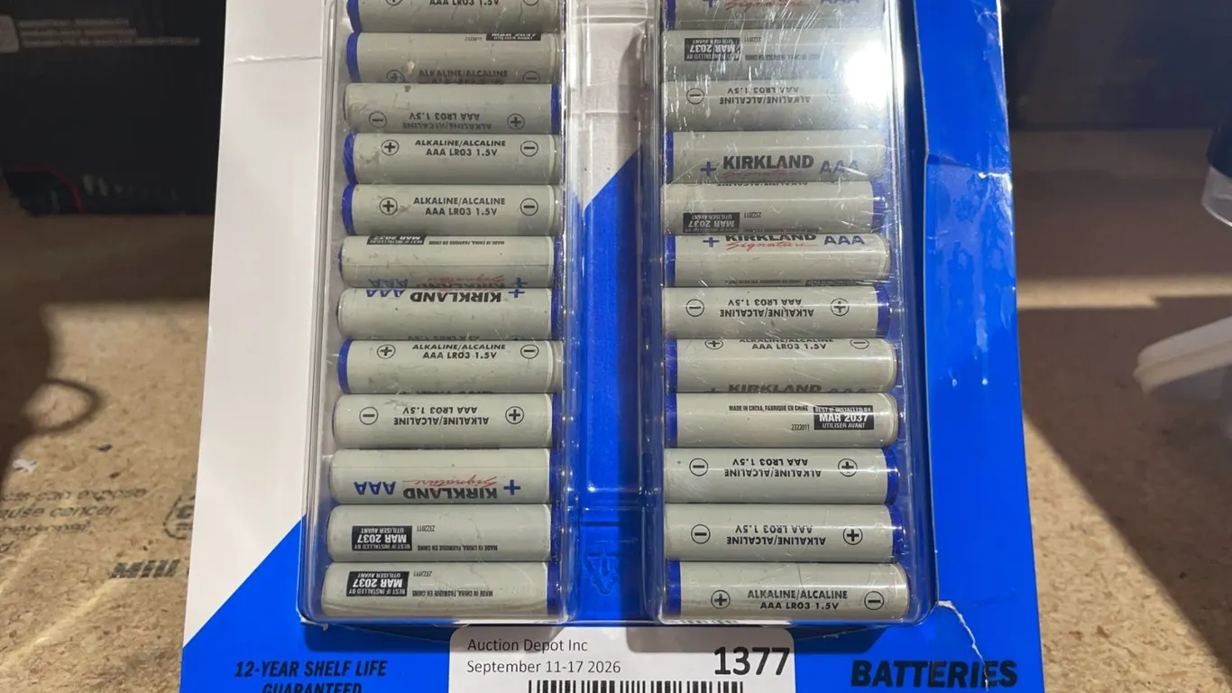Kirkland AAA Alkaline Batteries 24 Pack