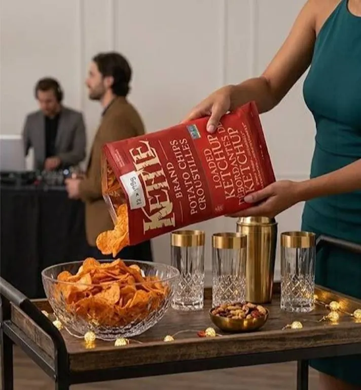 Kettle Brand Loaded Ketchup Potato Chips 12X198g