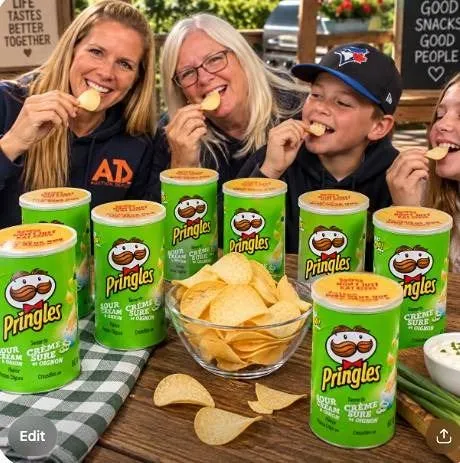 Pringles Sour Cream and Onion 10 x 68g Cans