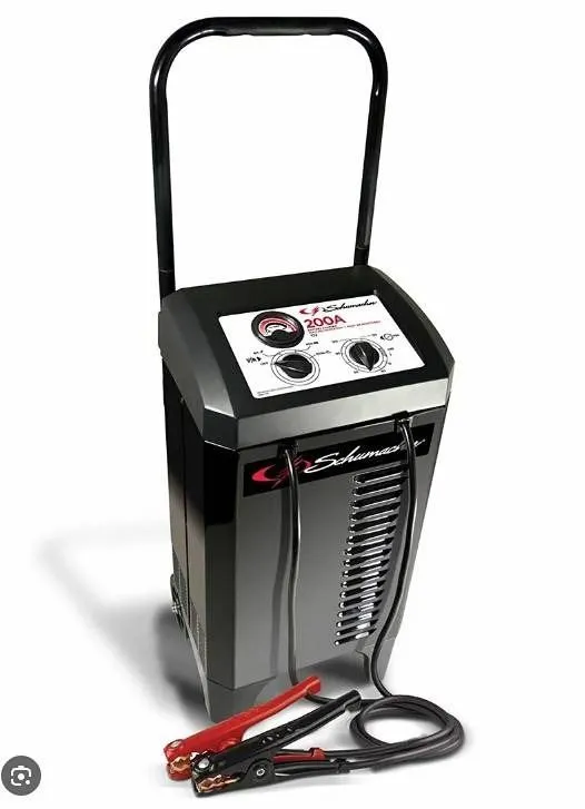 Schumacher 12V Manual Battery Charger Engine Starter