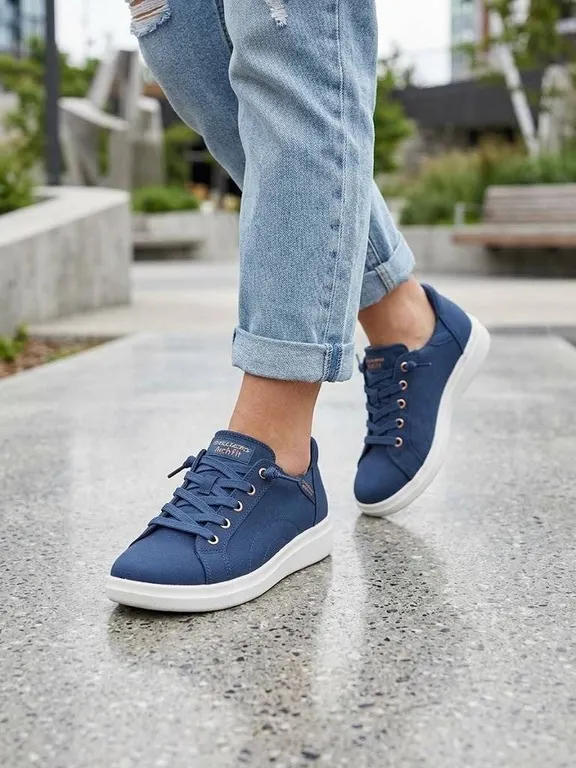 Skechers Swift Fit Navy Sneakers Size 8