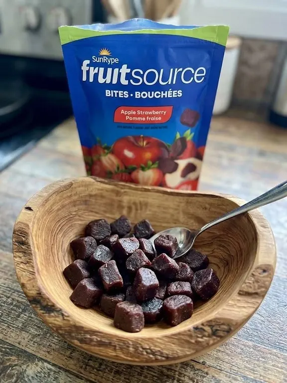 SunRype FruitSource Apple Strawberry Bites 6 x 170g