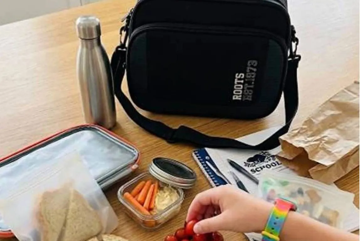 Roots Black Lunch Bags Set of Two