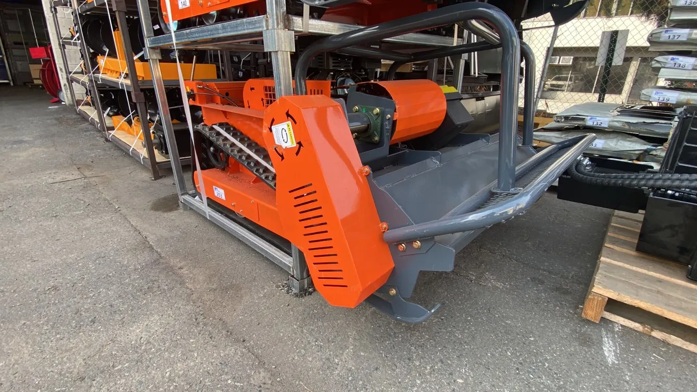 SDLOOL SL-LM1000Q ORANGE GAS POWERED REMOTE CONTROLLED FLAIL MOWER WITH 400 CC ENGINE, ELECTRIC