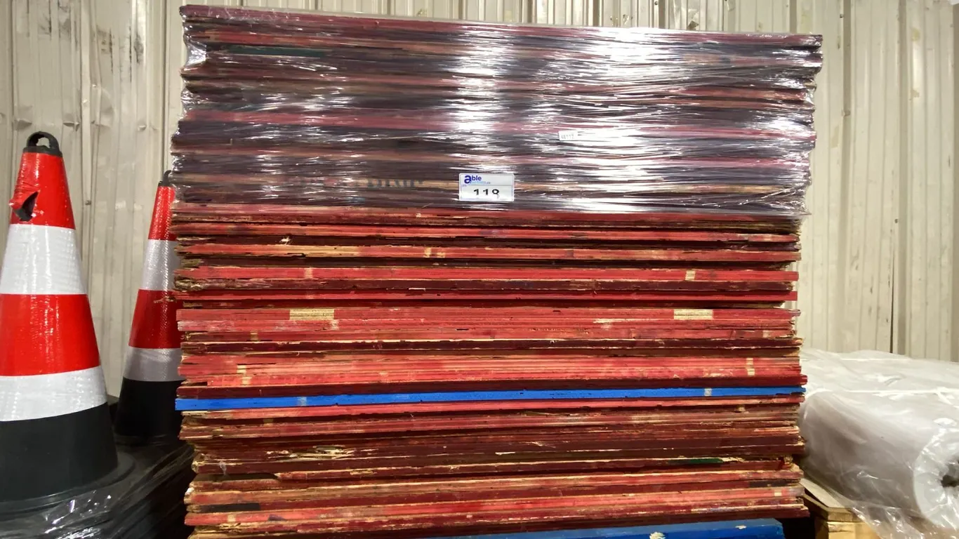 PALLET OF 50" X 50" X 5/8" PLYWOOD SHEETS, APPROX 50 PCS PER PALLET
