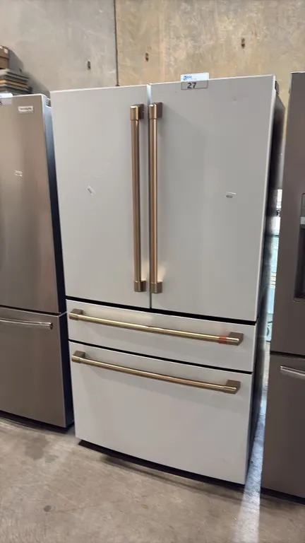 GE CAFE CJE23DP4WBW2 FRENCH DOOR REFRIGERATOR, 23.1 CU. FT., COUNTER-DEPTH, SMARTHQ WI-FI