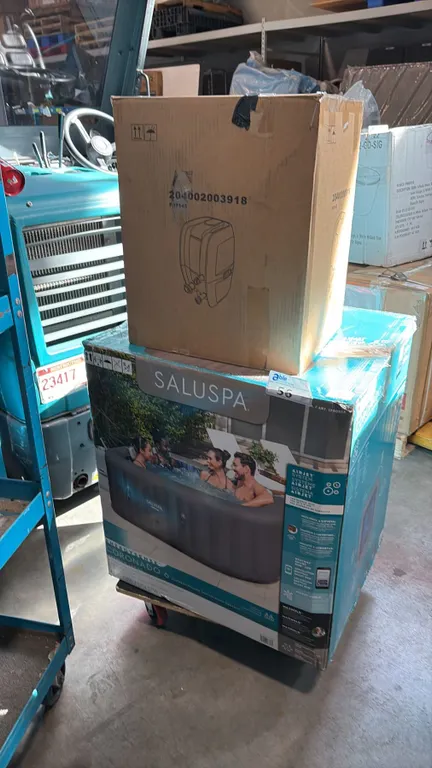 BESTWAY SALUSPA CORONADO 6-PERSON INFLATABLE HOT TUB, 140 AIRJETS, WI-FI CONTROL, DARK GREY