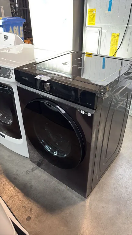 SAMSUNG DVE46BB6700V BRUSHED BLACK 7.5 CU FT STEAM SMART FRONT-LOAD DRYER 27"W X 31.31"D X 38.70"H