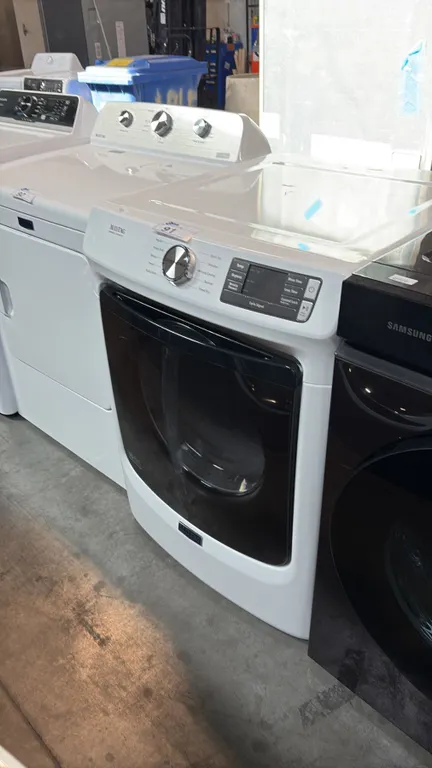 MAYTAG YMED5630HW WHITE 7.3 CU FT EXTRA POWER FRONT-LOAD ELECTRIC DRYER 27"W X 31"D X 38.75"H