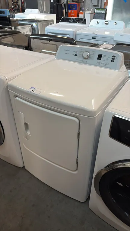 INSIGNIA NS-FDRE67WH8A-C 27-INCH ELECTRIC DRYER, 6.7 CU. FT., MOISTURE SENSING, WHITE