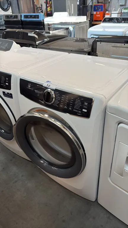 ELECTROLUX PERFECT STEAM FRONT LOAD ELECTRIC MOISTURE EXTRACTION DRYER UNIT