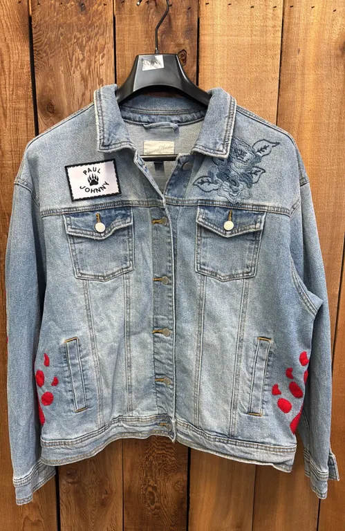 ORIGINAL PAUL JOHNNY WEARABLE ART DENIM JACKET WITH HAND-STICHED FLANNEL APPLIQUE DESIGN: SIZE L