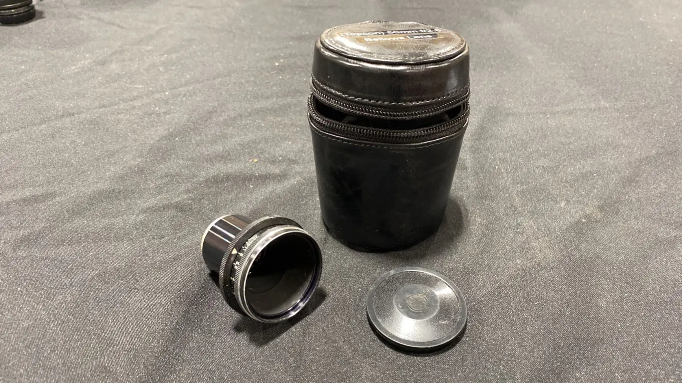 (TOPCON) 50MM F/2.8 BELLOWS LENS WITH CASE