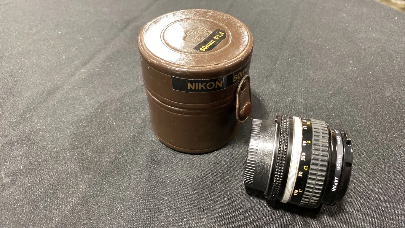 NIKON NIKKOR 50MM F/1.4 LENS WITH CASE