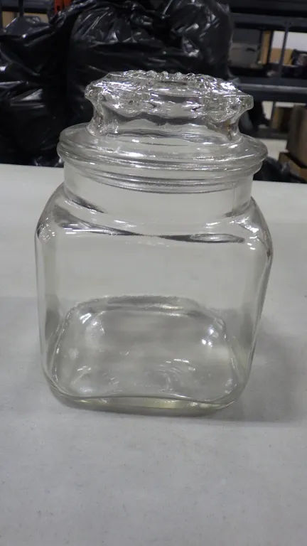 Lot of 12 2lb. glass candy jars with lid (approx. 4.5"x 4.5"x 5")