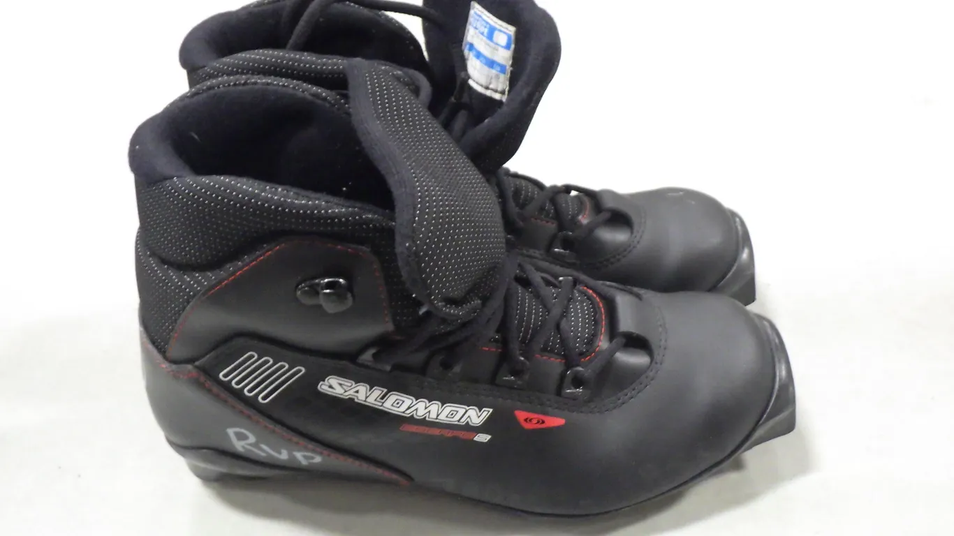 Salomon Escape 5 Cross-country ski boot (size 7) Salomon Escape 5