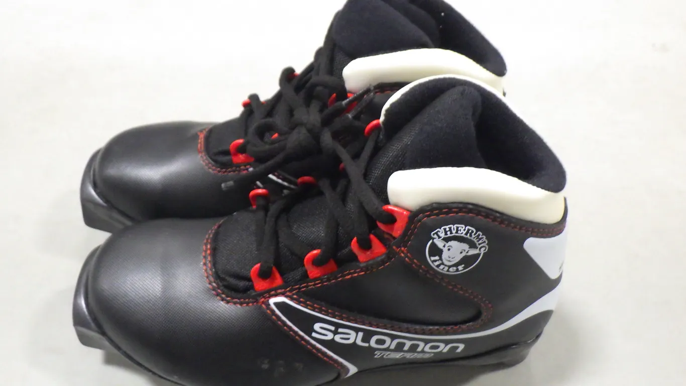 Salomon Team Cross-country ski boot (size 3) Salomon Team