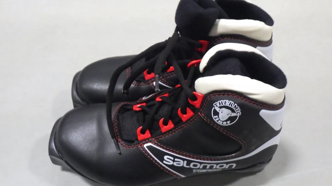 Salomon Team Cross-country ski boot (size 3) Salomon Team