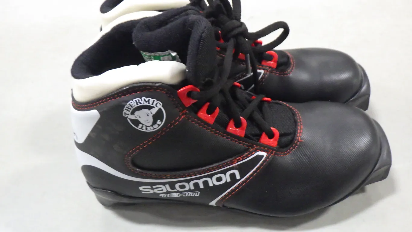 Salomon Team Cross-country ski boot (size 3) Salomon Team