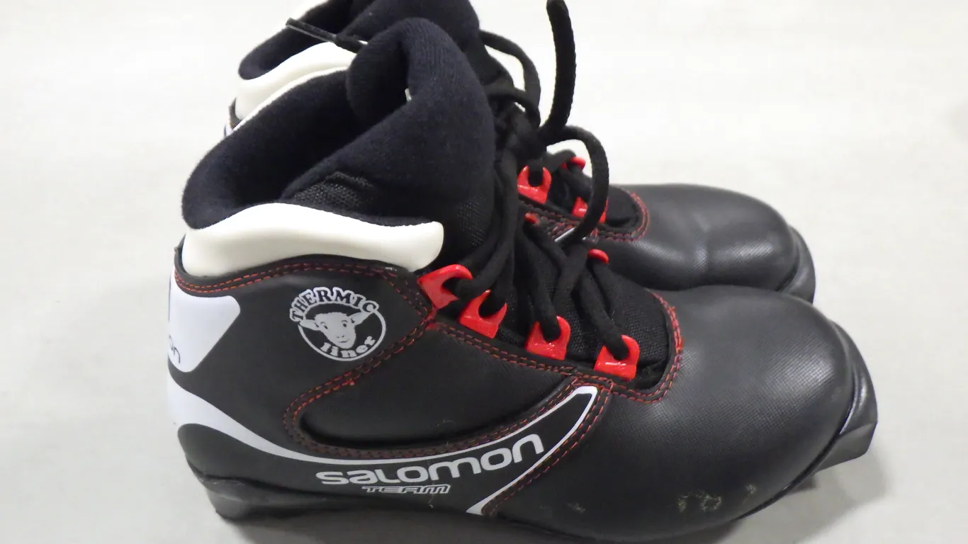 Salomon Team Cross-country ski boot (size 3) Salomon Team