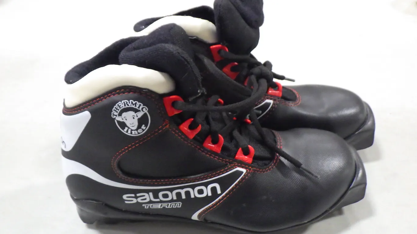 Salomon Team Cross-country ski boot (size 3) Salomon Team