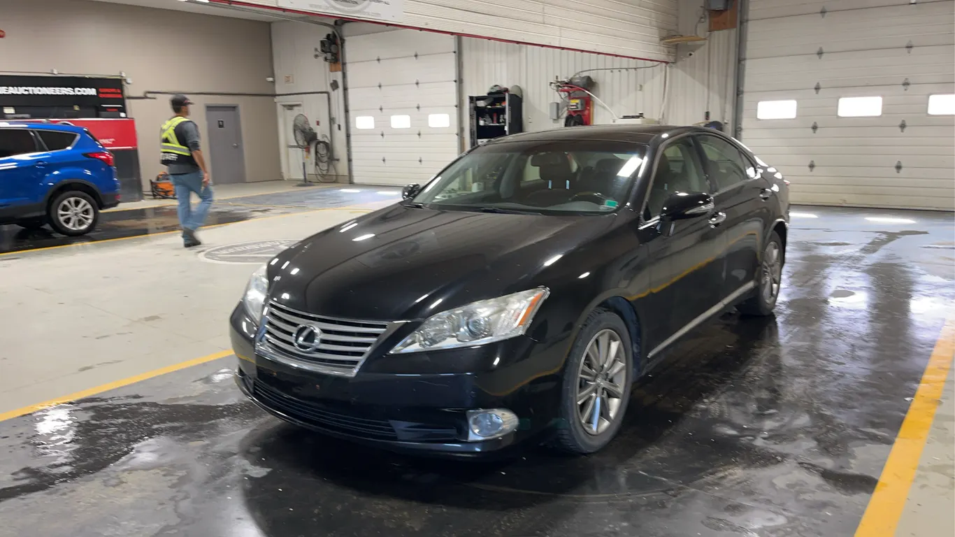 2010 Lexus ES 350 Sedan