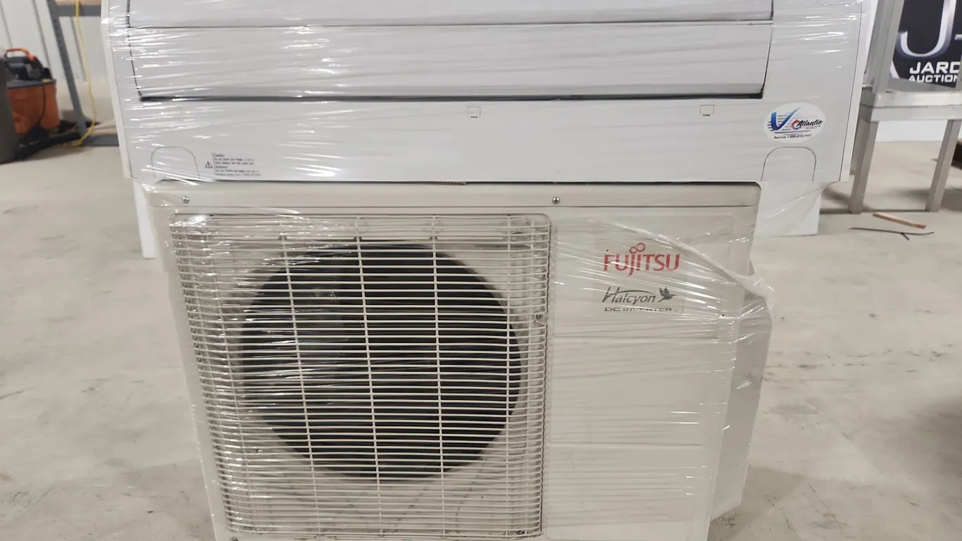Fujitsu Heat Pump 12k BTU with ODU Stand