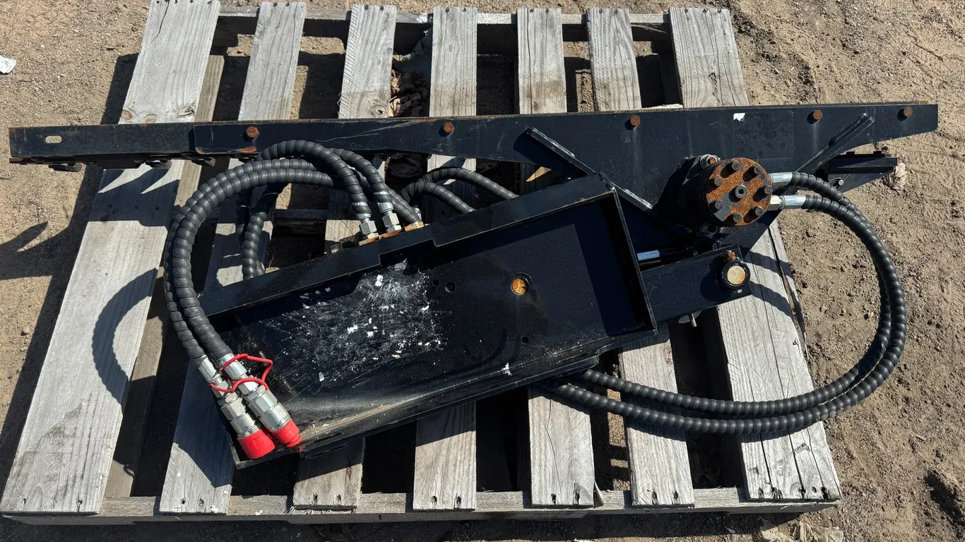 GIYI GY-LLJ 48 in Mini Skid Steer Hedge Trimmer (Unused