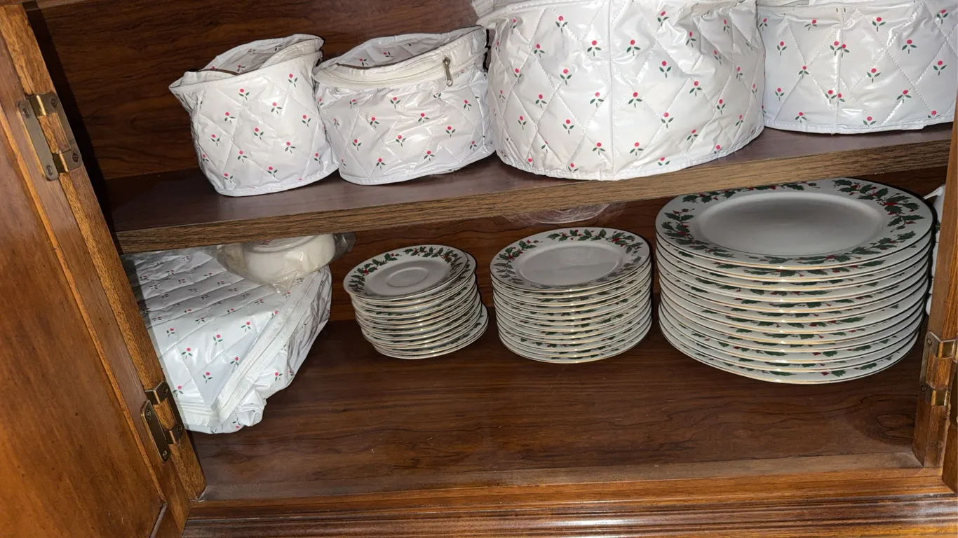 China Pearl Holiday Dinnerware Set with Holly & Gold Trim