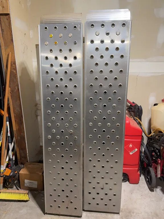 Pair of Aluminum Loading Ramps