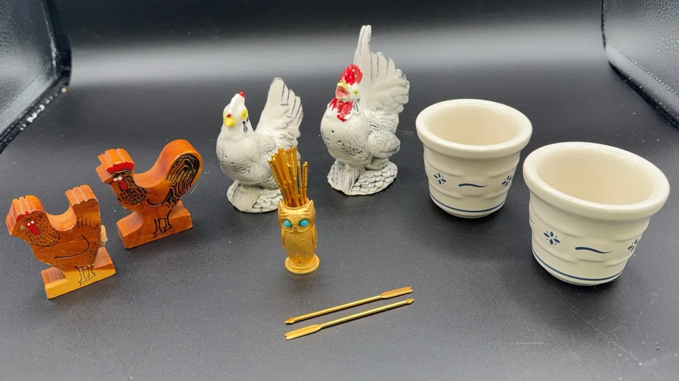 Box Lot Vintage Florenza Owl Toothpick Holder, Longaberger Votive & Chickens