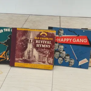 Several sets of 78 RPM records ￼