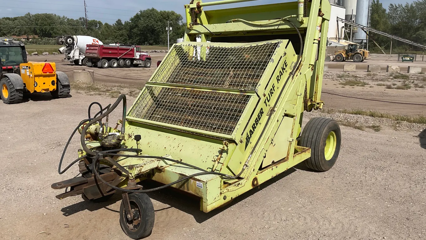 BARBER TURF RAKE
