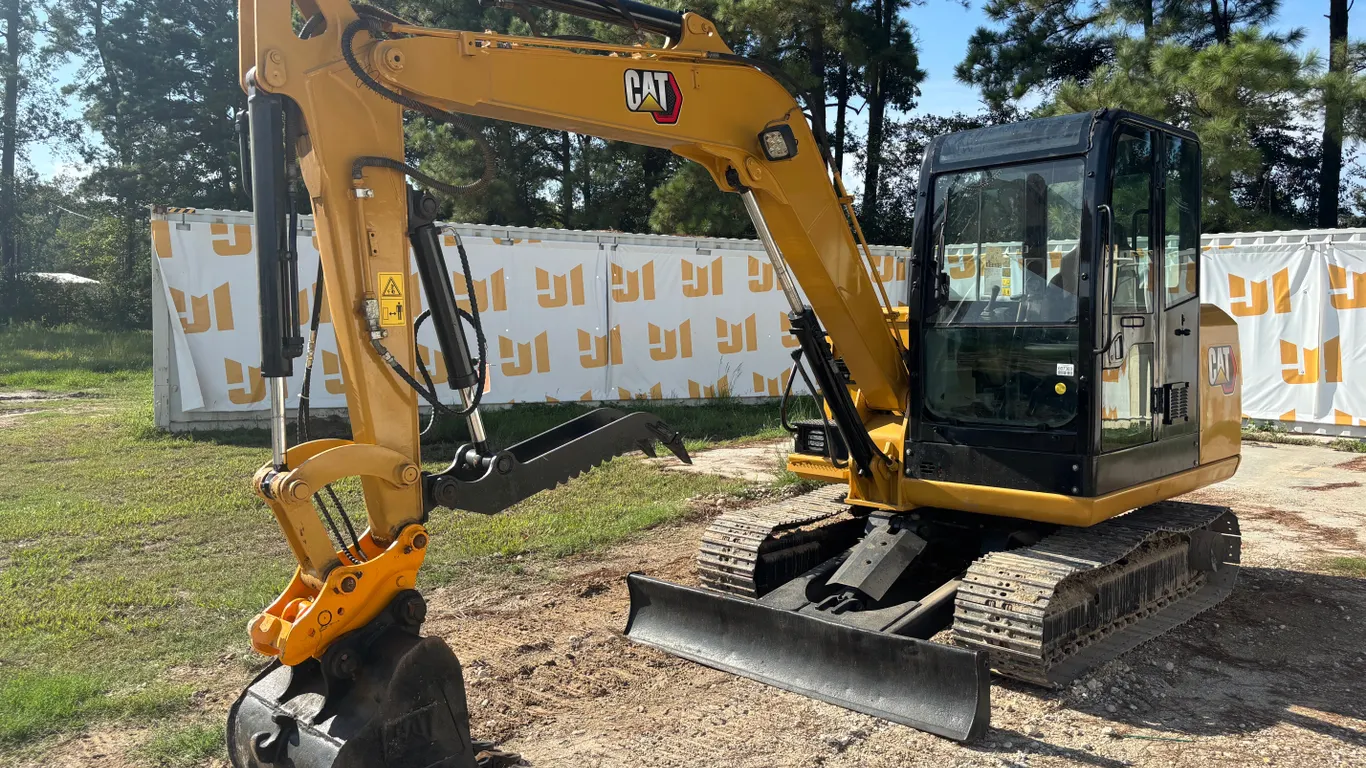 CATERPILLAR 306 HYDRAULIC EXCAVATOR