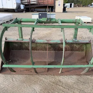 John Deere Grapple Bucket Attachment - 7 Ft