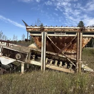 1984 El-Russ Skid Mount Feeder