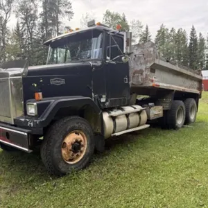 1990 Autocar Gravel Truck