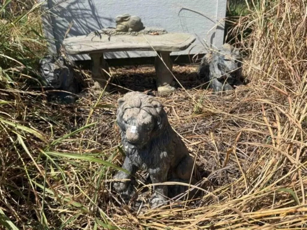 3 CONCRETE LION STATUES AND CONCRETE BENCH