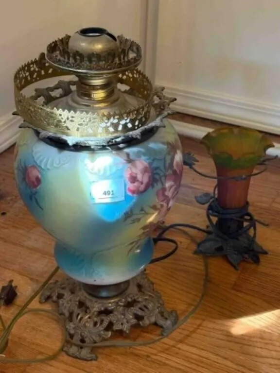 2 LAMPS- APPEARS VINTAGE