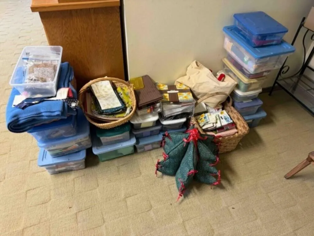 ASSORTED SEWING MATERIALS, CLOTH, ECT