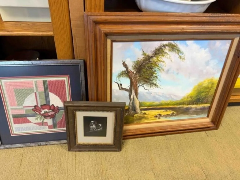3 WALL PICTURES/PAINTINGS